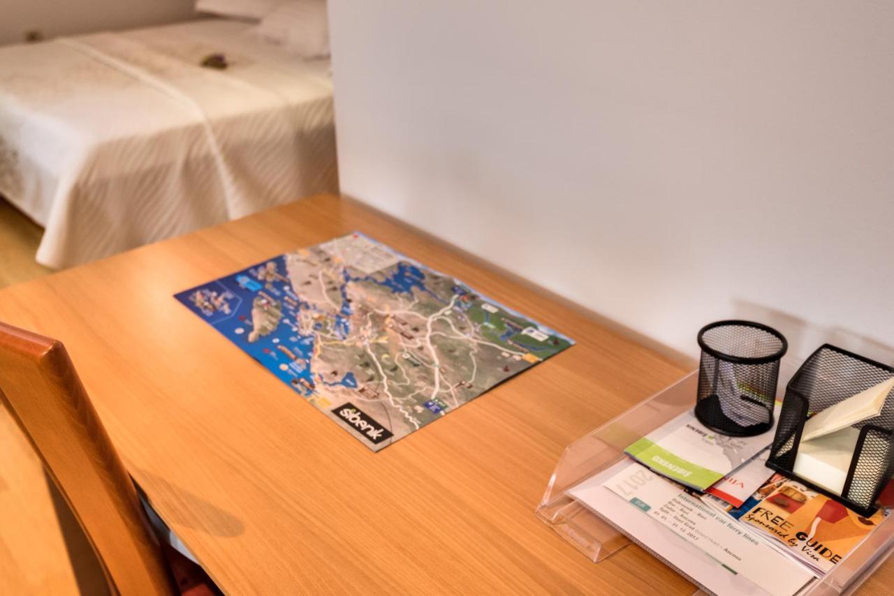 Studio Maslina Apartman Šibenik Kültér fotó